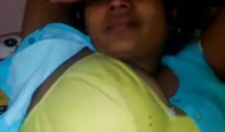 সুন্দরি সেক্সি মহিলার ছোটদের চোদা চোদি