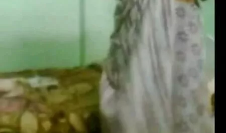 আরো ছবি আরবি চোদা চোদি ও ভিডিও দেখুন