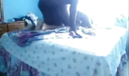 মেয়ে চোদা চোদি video সমকামী, তিনে মিলে