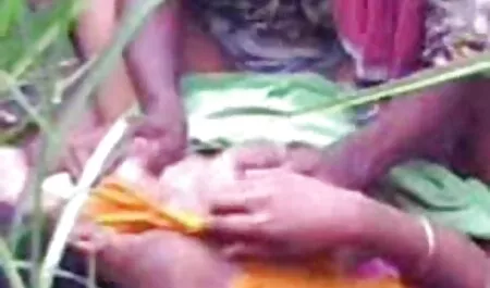 ব্লজব কামে চোদা চোদি ভিড়িও দিশাহারা মহিলার পুরুষ মানুষ এশিয়ান