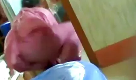 রুক্ষ, ছোট দের চোদা চোদি ডগী-স্টাইল, বড়ো বাঁড়া