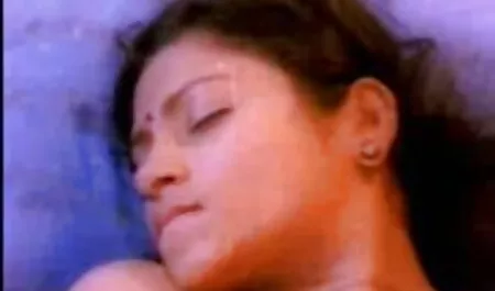 স্বর্ণকেশী, সুন্দরী বালিকা চোধা চোদি