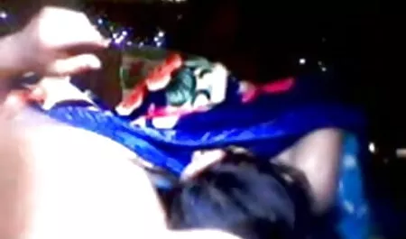 বড় সুন্দরী সরাসরি চোদা চোদি মহিলা