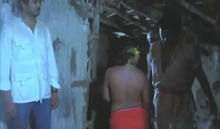 মাই বাংলা দেশি চোদা চোদি এর কাজের