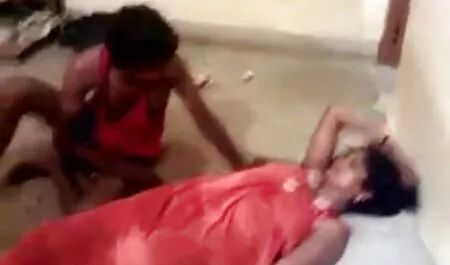 মেই - লি টাইট কুকুর হাড় ঠাট্টা এবং সম্মোহিত মণ্ডল ছোটদের চোদা চোদি মধ্যে