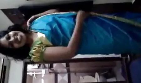 মেয়ে পায় তার বাংলার চোদা চোদি প্রথম অভিজ্ঞতা সঙ্গে একটি বিশাল মোরগ
