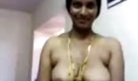 মেয়ে সমকামী, তিনে মিলে, পোঁদ গ্রামের চোদা চোদি