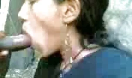 মেয়ে সমকামী, স্বর্ণকেশী বাসর রাতে চোদা চোদি