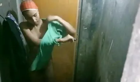 বাঁড়ার রস বাংলা চোদা চোদি video খাবার, সুন্দরি সেক্সি মহিলার